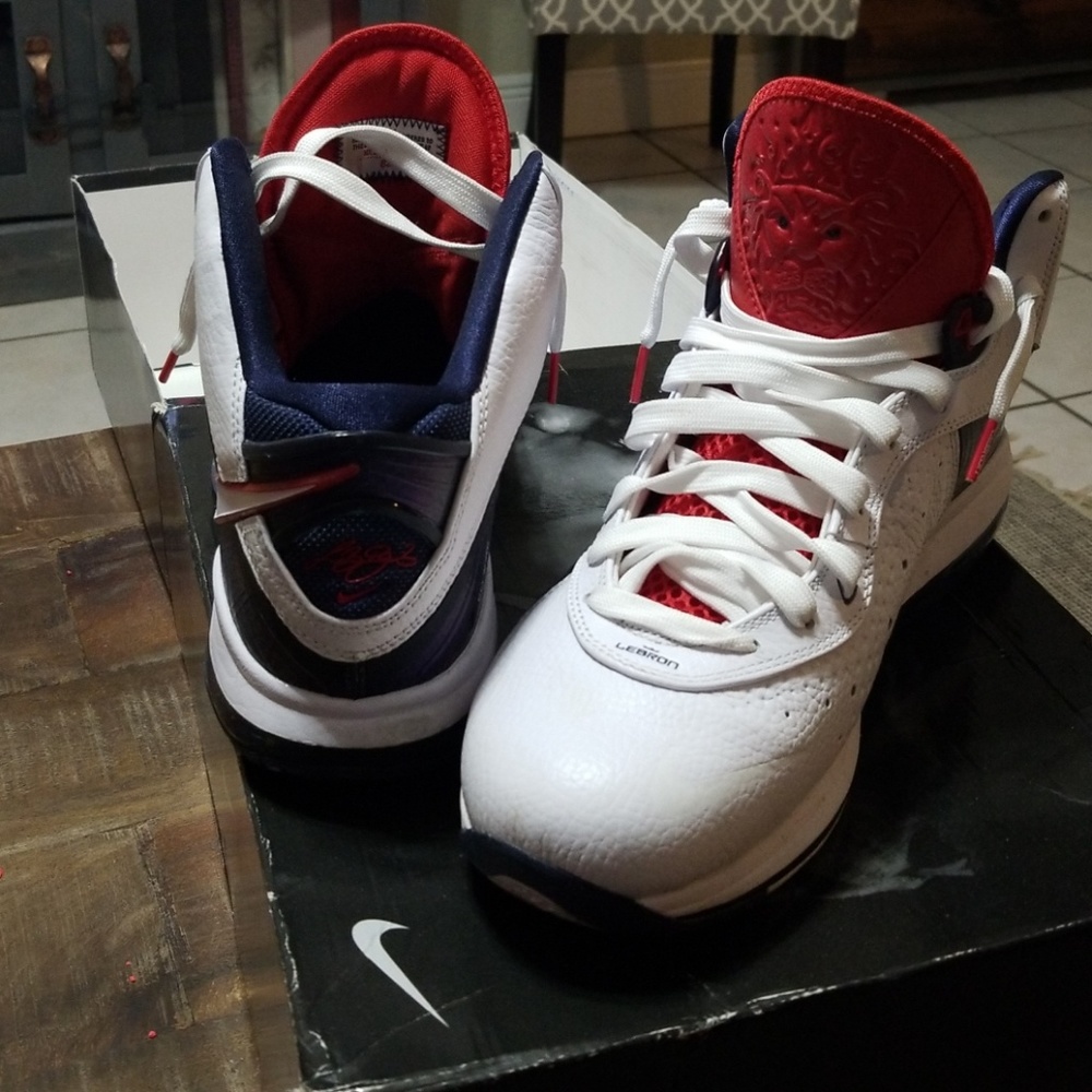 Nike LeBron 8 USA SIZE 12 $130